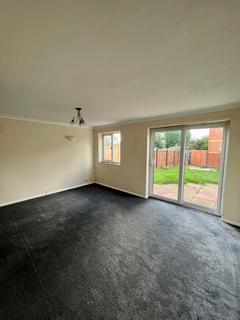 3 bedroom semi-detached house to rent, Brookland Grove, Walsall WS9