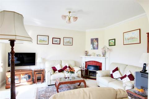 2 bedroom bungalow for sale, Ferring Close, Ferring, Worthing, West Sussex, BN12