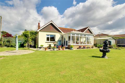 2 bedroom bungalow for sale, Ferring Close, Ferring, Worthing, West Sussex, BN12