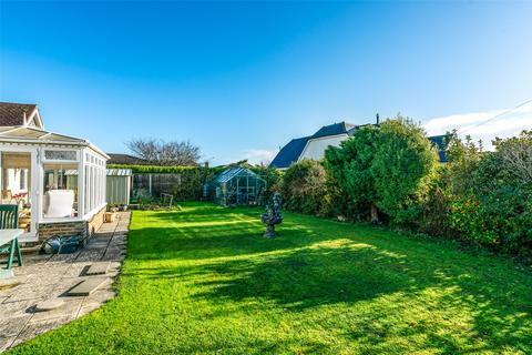 2 bedroom bungalow for sale, Ferring Close, Ferring, Worthing, West Sussex, BN12