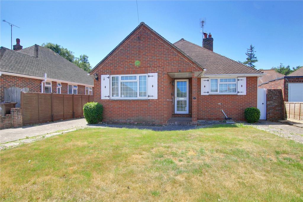 Sea Lane Gardens, Ferring, Worthing... 3 bed bungalow for sale £450,000