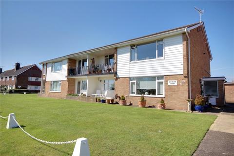 2 bedroom flat for sale, St. Helier Court, St. Helier Road, Ferring, Worthing, BN12