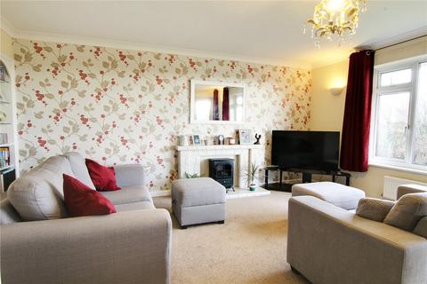 2 bedroom flat for sale, St. Helier Court, St. Helier Road, Ferring, Worthing, BN12
