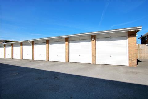 2 bedroom flat for sale, St. Helier Court, St. Helier Road, Ferring, Worthing, BN12