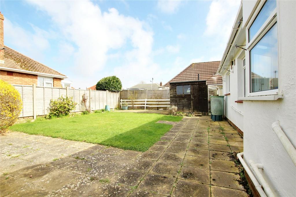 Onslow Drive, Ferring, Worthing, West... 3 bed bungalow £380,000