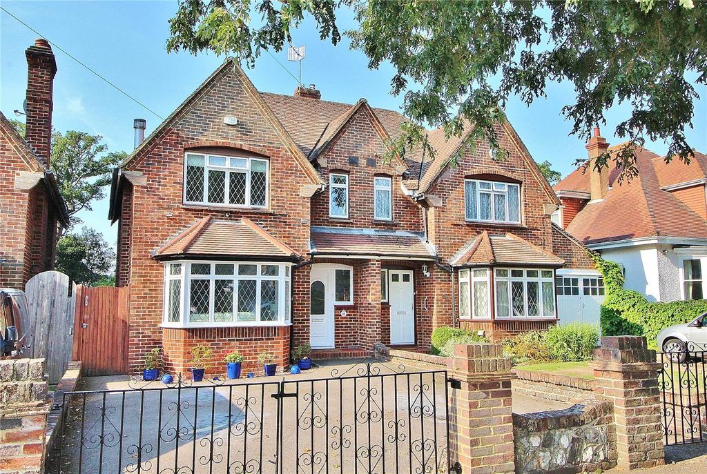 Offington Avenue, Offington, West Sussex, BN14 3 bed semidetached