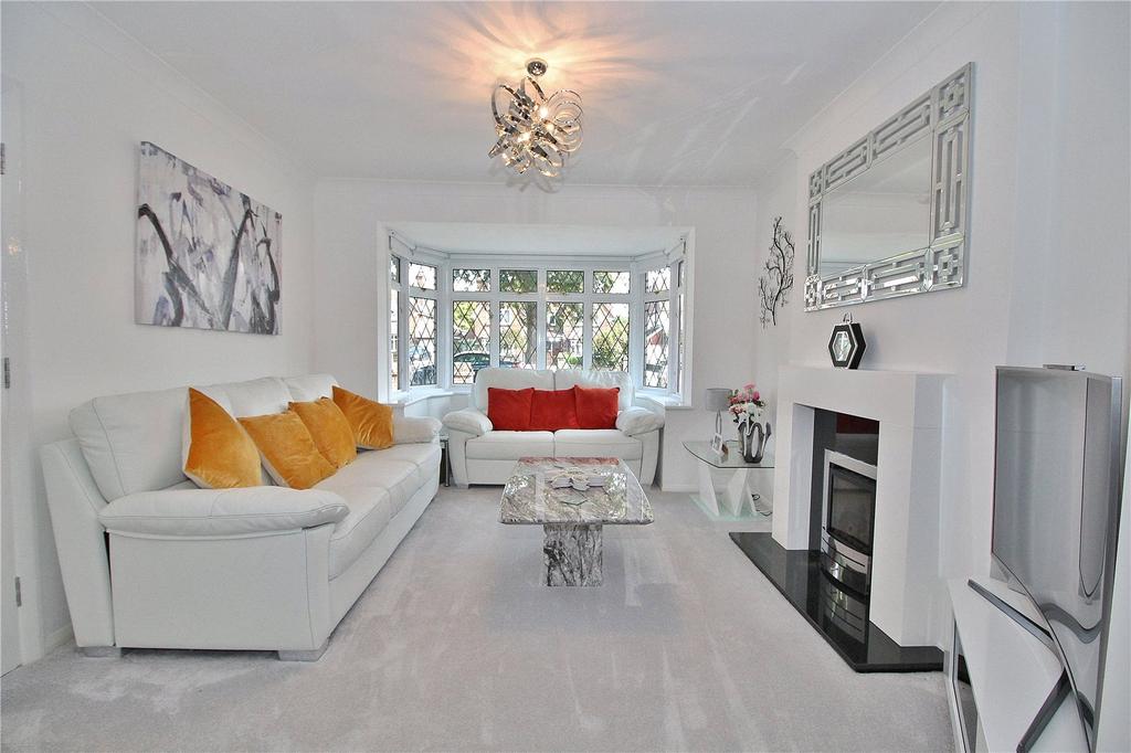 Offington Avenue, Offington, West Sussex, BN14 3 bed semidetached