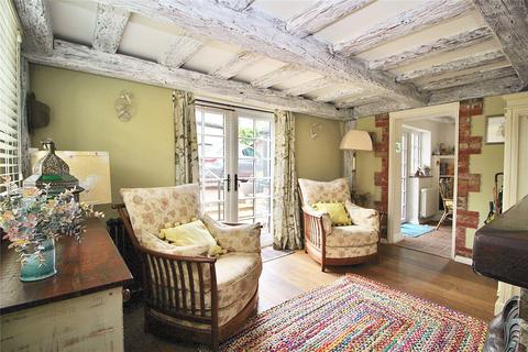Pomegranate Cottage, 4 School Hill, Findon, Worthing, BN14 0TR