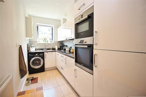 2 Argyll Mews, Worthing, BN14 0AY