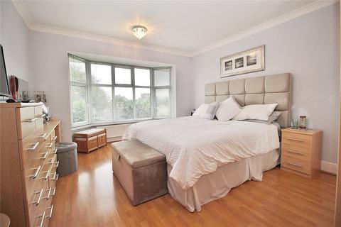 7 Broadview Gardens, Worthing, BN13 3DZ