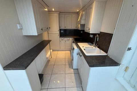 3 bedroom semi-detached house to rent, Terence Road, Liverpool L16