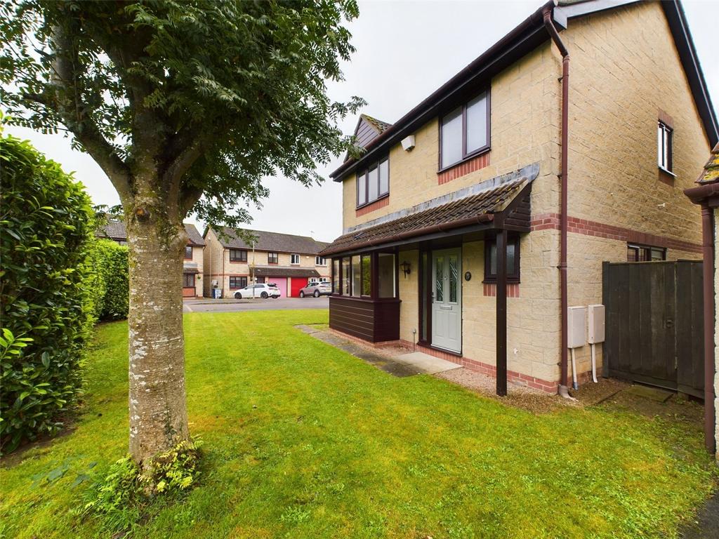 Hampton Place, Churchdown, Gloucester, Gloucestershire, GL3 3 bed