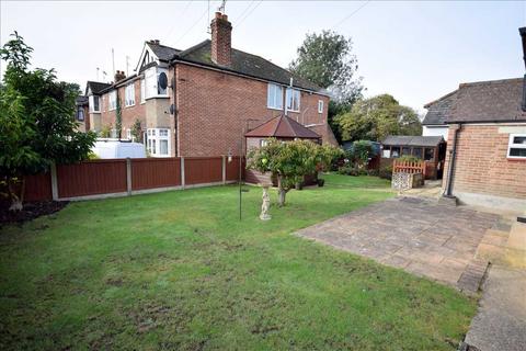 2 bedroom bungalow for sale, Alma Drive, Chelmsford