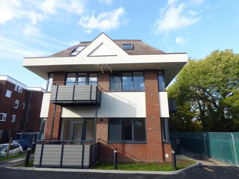LEATHERHEAD 1 bed flat to rent £1,100 pcm (£254 pw)