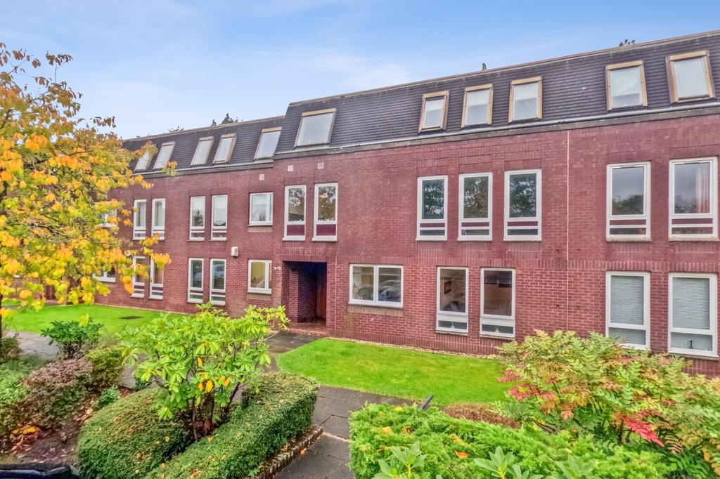 Clarence Gardens, Broomhill, Glasgow, G11 7JW 2 bed flat for sale £