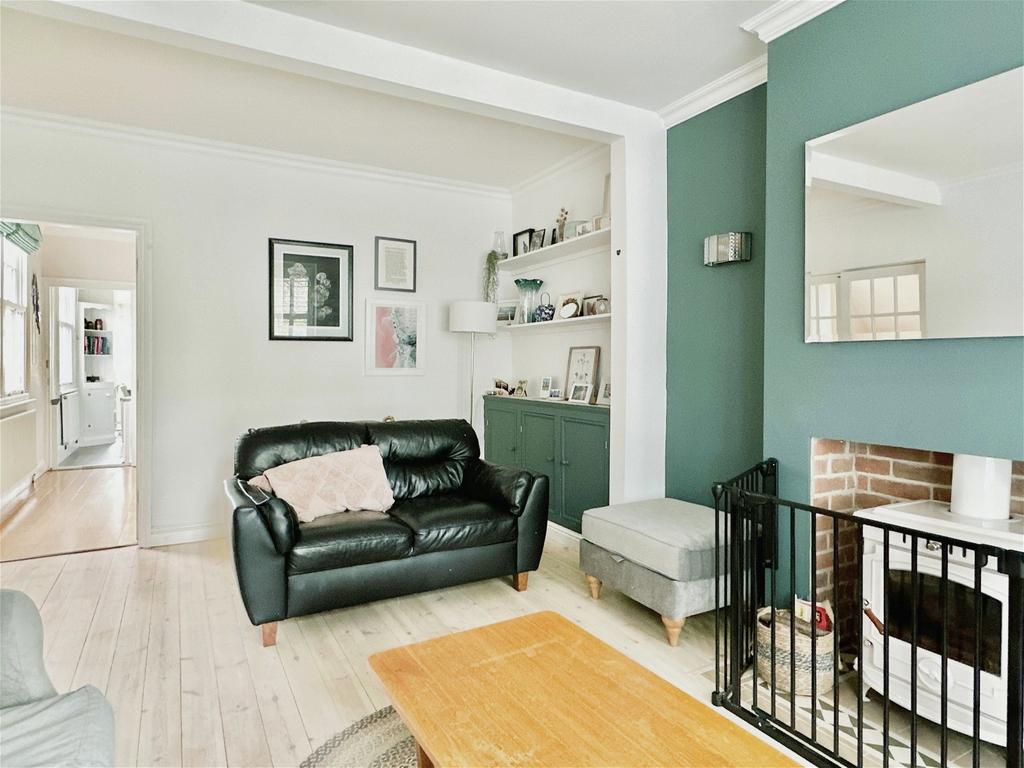 Kirby Lane, Kirby Muxloe, Leicester, LE9 2JG 3 bed semidetached house