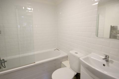 2 bedroom apartment for sale, Dukes Court, Flitwick
