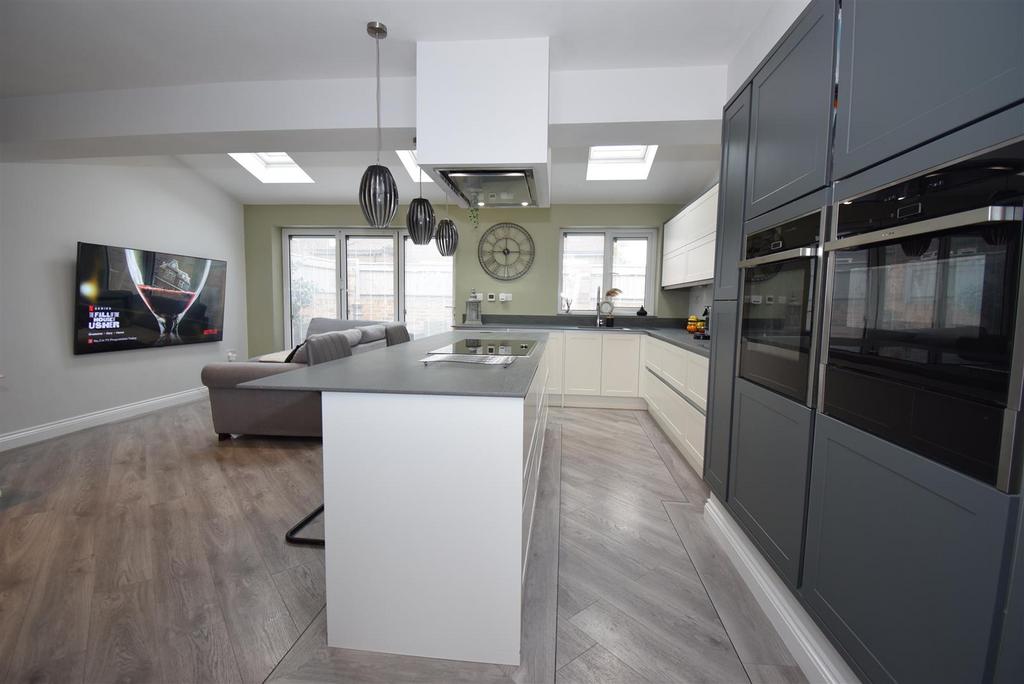Lizard Lane, South Shields 4 bed semidetached house for sale £270,000
