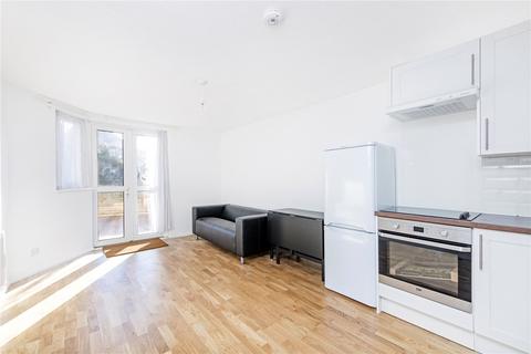 3 bedroom flat to rent, Swift House, Brixton Road, London, SW9