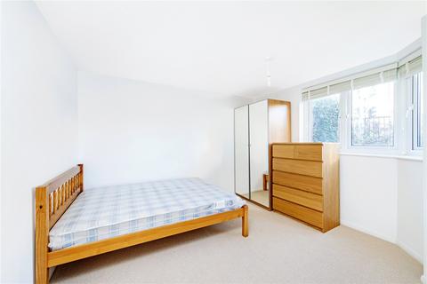 3 bedroom flat to rent, Swift House, Brixton Road, London, SW9