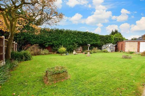 64 Beverley Gardens, Hornchurch, RM11 3NX