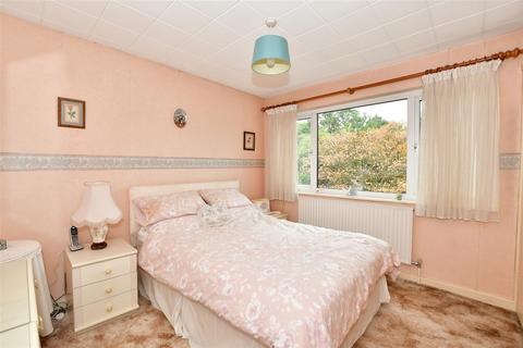 64 Beverley Gardens, Hornchurch, RM11 3NX