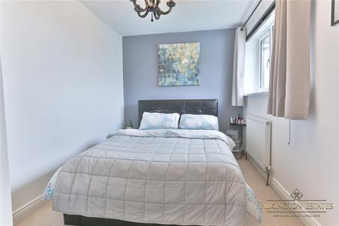 24 Ashdown Walk, Plymouth, PL6 8SR