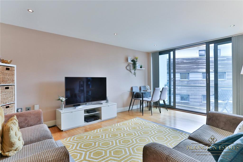 Plymouth, Devon PL1 1 bed apartment for sale £110,000