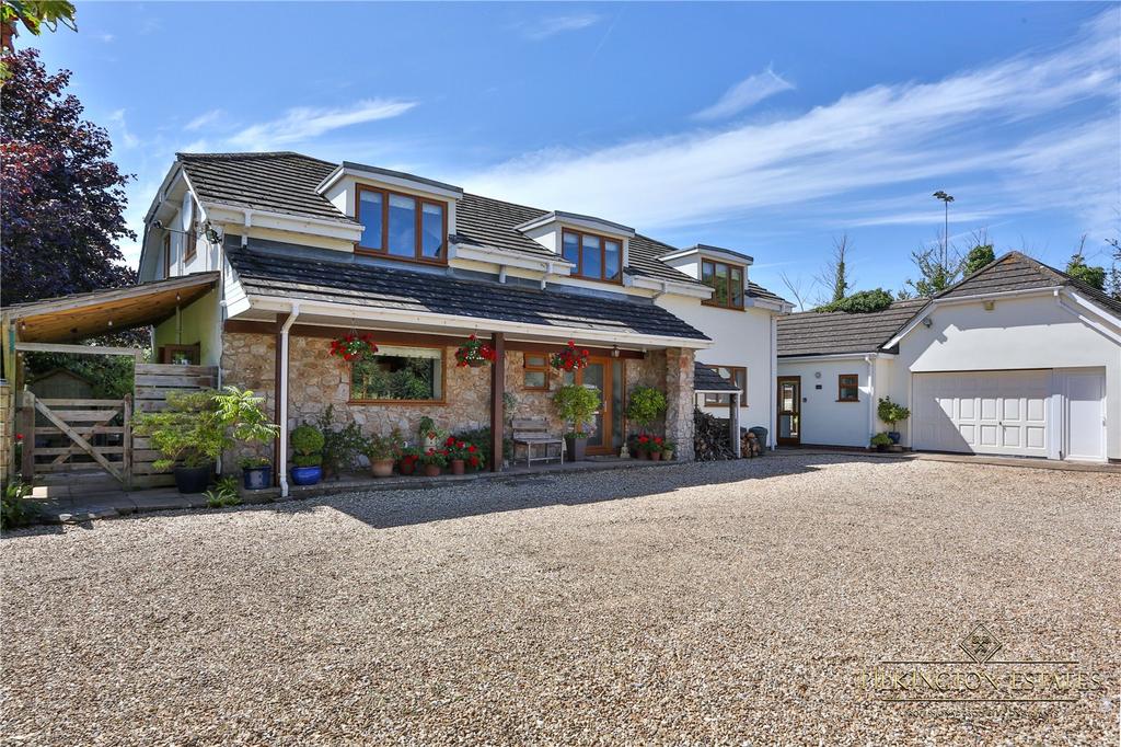 Totnes, Devon TQ9 6 bed detached house for sale £800,000