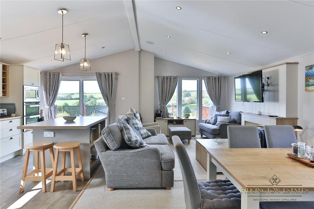 Camelford, Cornwall PL32 3 bed bungalow for sale £110,000