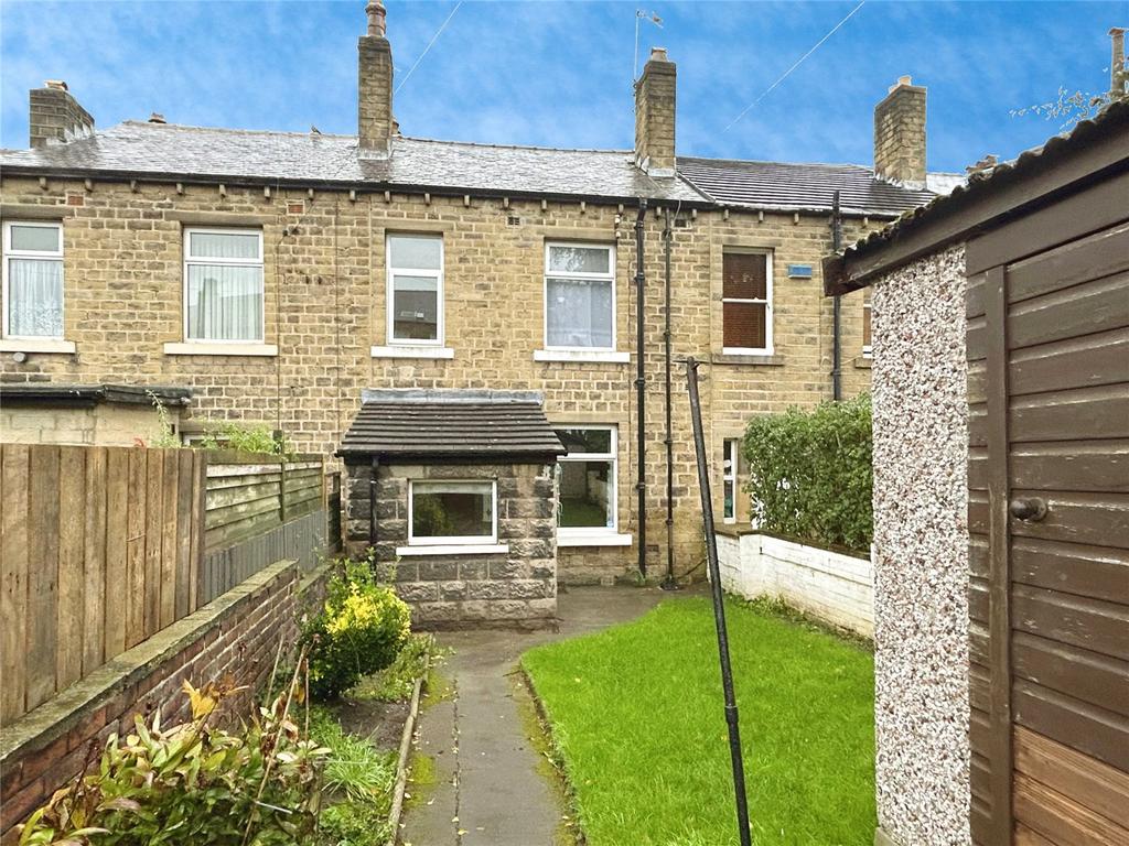 Armitage Road, Birkby, Huddersfield, HD2 3 bed terraced house to rent