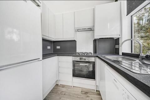 3 bedroom apartment to rent, Hutton Grove,  North Finchley,  N12