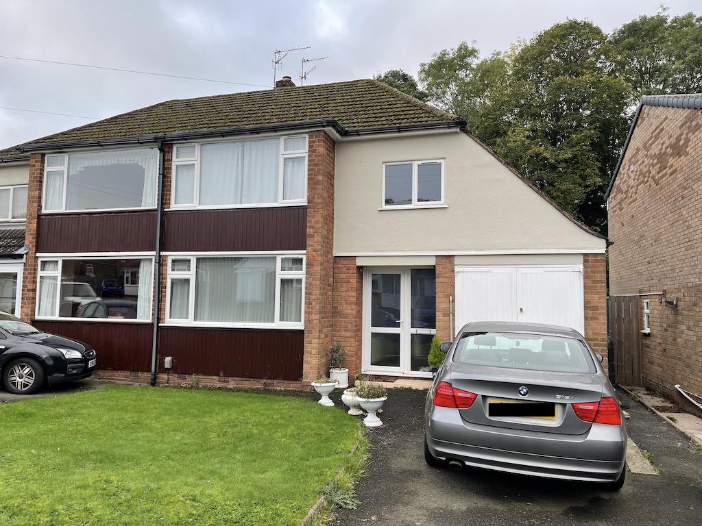 PEDMORE Sandhurst Avenue 3 bed semidetached house for sale £290,000