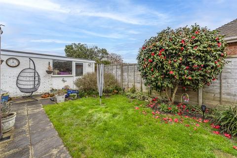2 bedroom bungalow for sale, Eastergate Close, Goring-by-Sea, Worthing, West Sussex, BN12