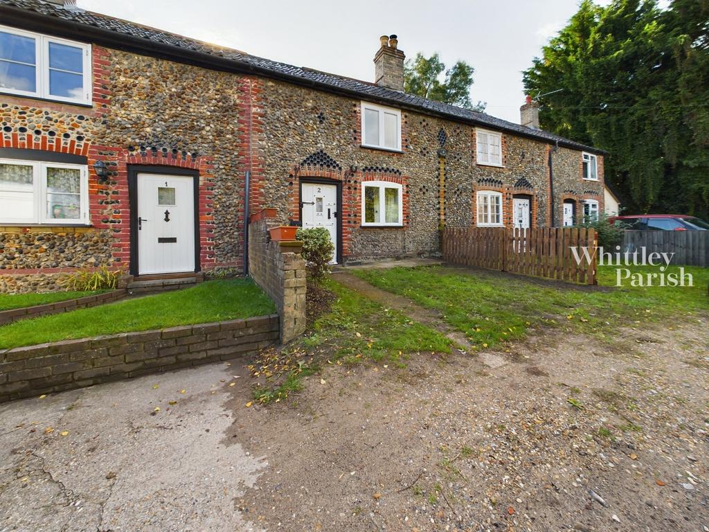 Diss Road, Scole 2 bed cottage for sale £150,000