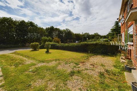20 Scole Road, Brockdish, Diss, IP21 4JL