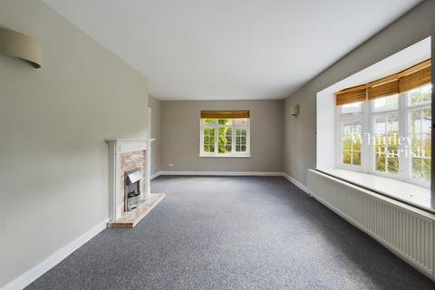 6 Station Road, Harleston, IP20 9ES