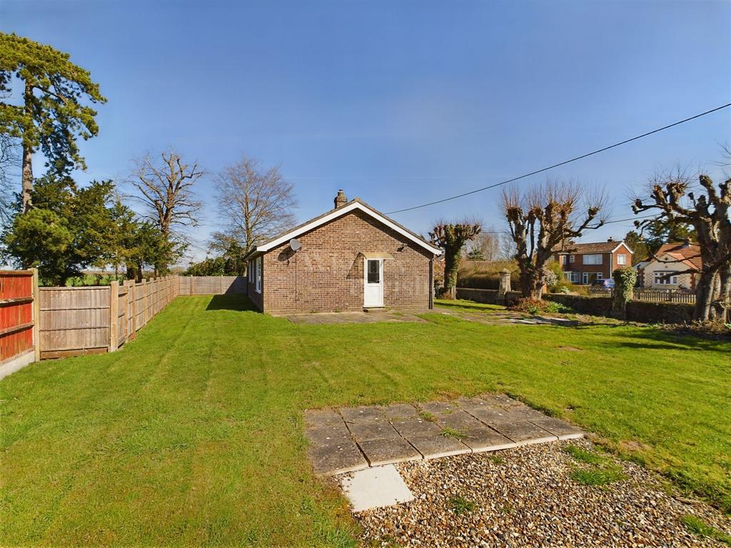 Heywood Road, Diss 3 bed detached bungalow for sale £275,000