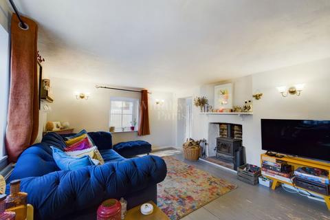 4 bedroom cottage for sale, Magdalen Street, Eye