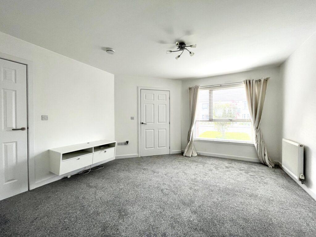 106 Raploch Road, Stirling, FK8 1RS 3 bed semidetached house for sale