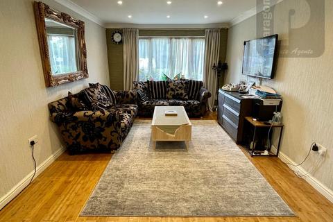 2 bedroom apartment to rent, Century House, Forty Avenue, Wembley Park, HA9