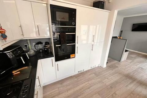 1 bedroom in a house share to rent, Tyndall Street, Cardiff