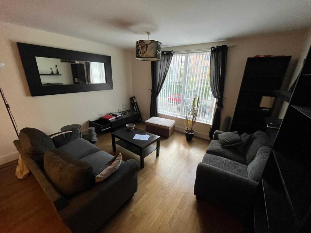 Falcon Drive, Cardiff Bay 1 bed apartment £895 pcm (£207 pw)