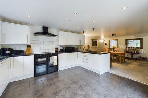 4 bedroom detached house for sale, Brook Lane, Needham, Harleston