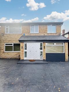 4 bedroom detached house for sale, Higher Lane, M45