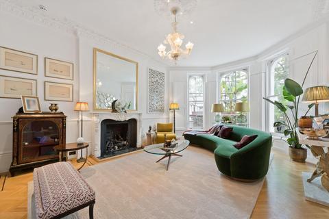 4 bedroom detached house to rent, Palace Gardens Terrace, Kensington, London, W8