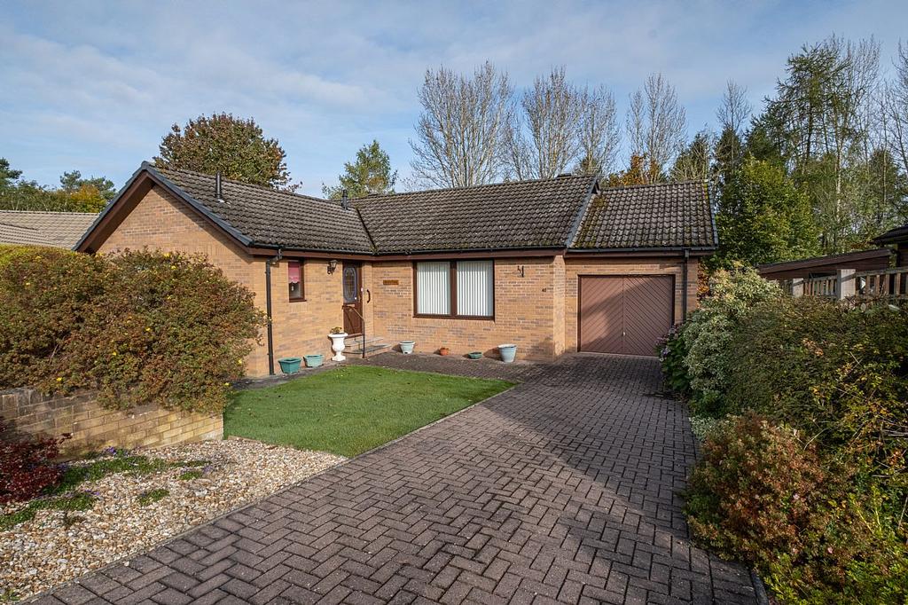 40 Abbotsferry Road, Tweedbank TD1 3RX 3 bed detached bungalow for sale