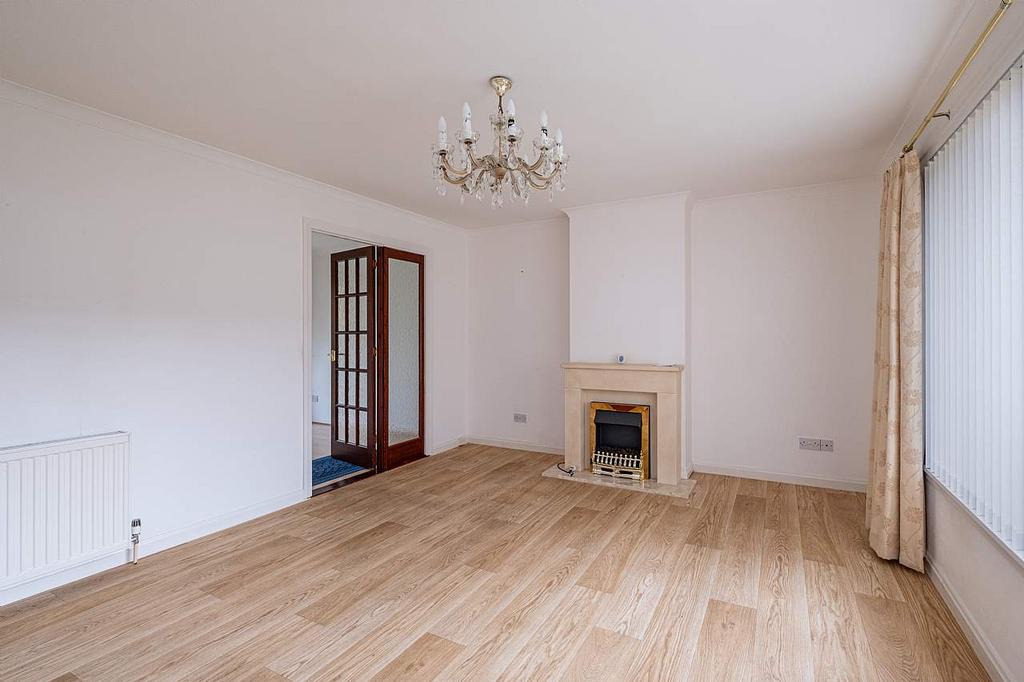 40 Abbotsferry Road, Tweedbank TD1 3RX 3 bed detached bungalow for sale