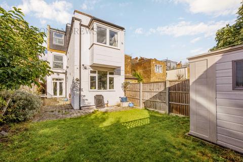 30 Sunnyside Road, London, W5 5HU