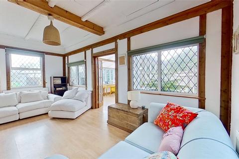 3 bedroom bungalow for sale - Kings Road, Lancing, West Sussex, BN15